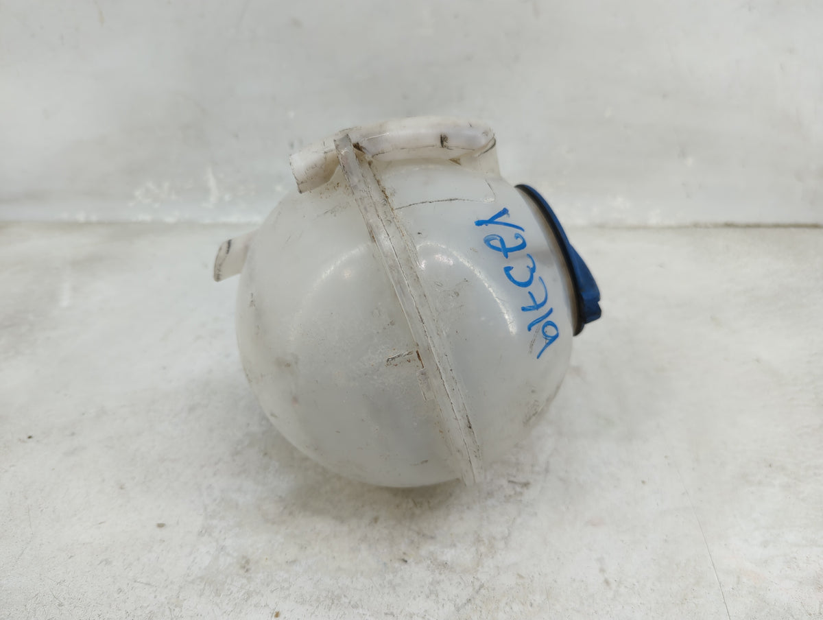 2000 Volkswagen Beetle Radiator Coolant Overflow Expansion Tank Bottle 1459538 - Oemusedautoparts1.com