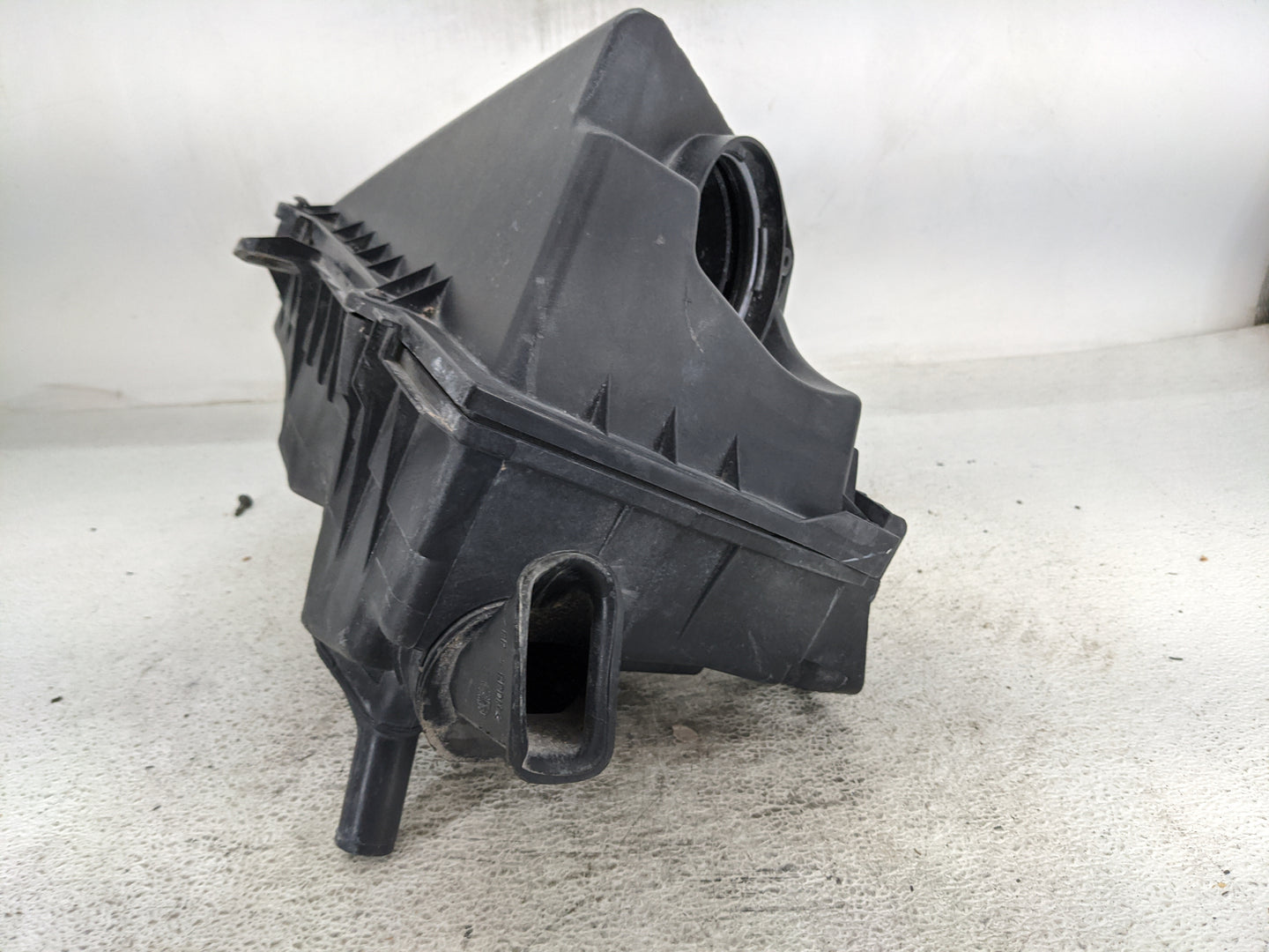 2006-2010 Volkswagen Beetle Air Cleaner Intake-duct Hose Tube - Oemusedautoparts1.com