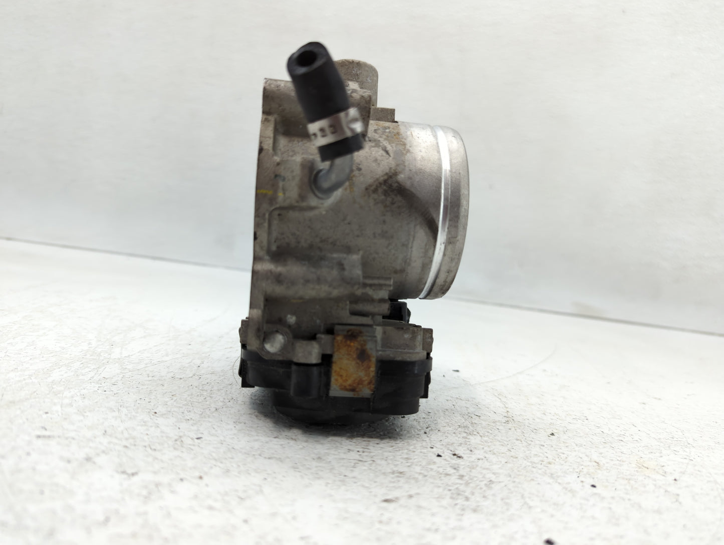 2008 Volkswagen Beetle Throttle Body Fits OEM Used Auto Parts - Oemusedautoparts1.com