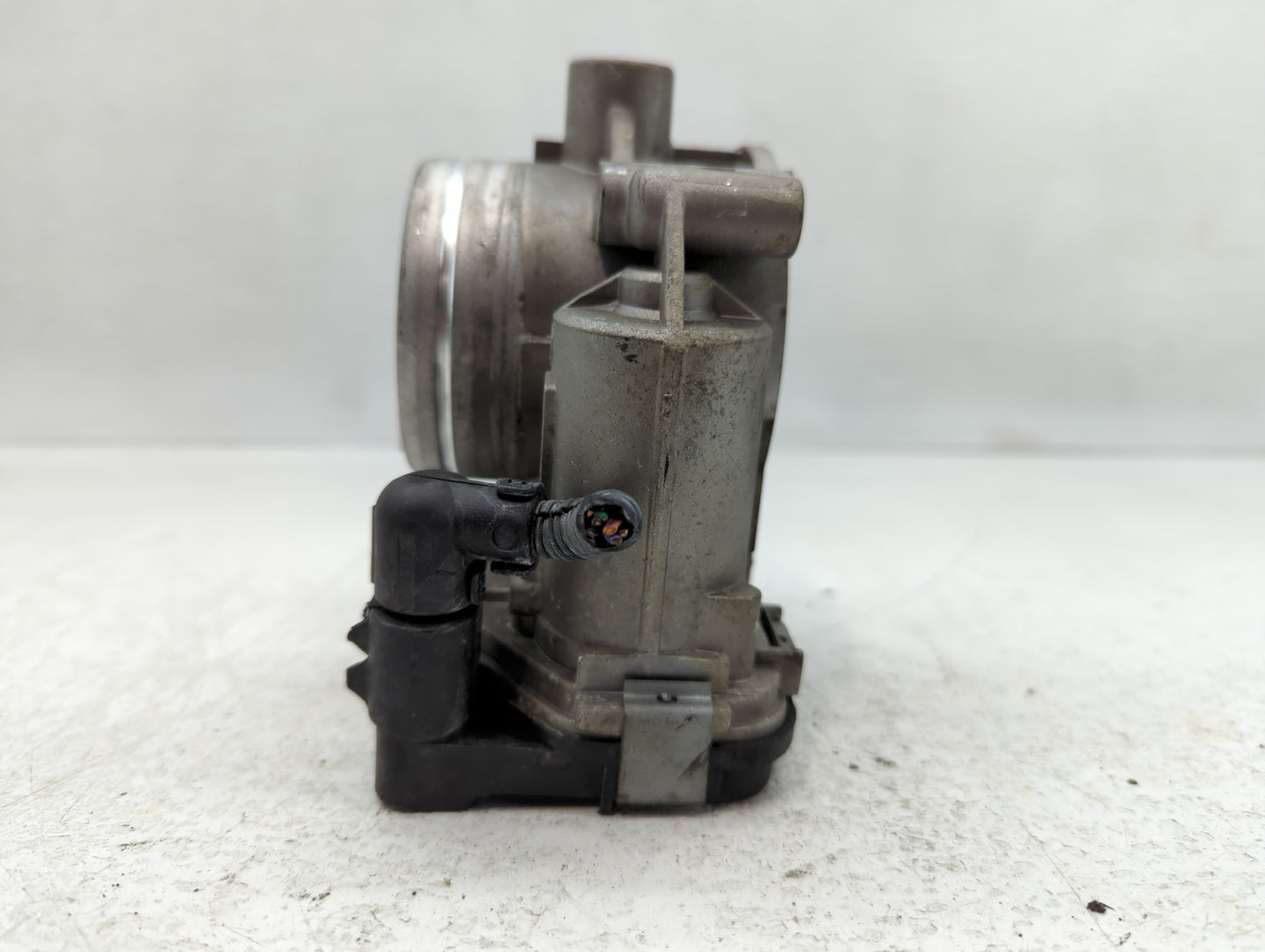 2008 Volkswagen Beetle Throttle Body Fits OEM Used Auto Parts - Oemusedautoparts1.com
