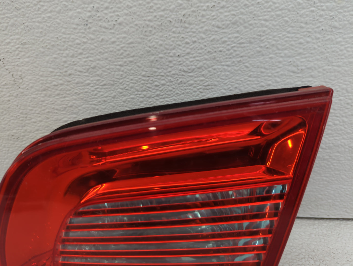 2007-2011 Volkswagen Eos Tail Light Assembly Passenger Right OEM Fits Fits 2007 2008 2009 2010 2011 OEM Used Auto Parts - Oe