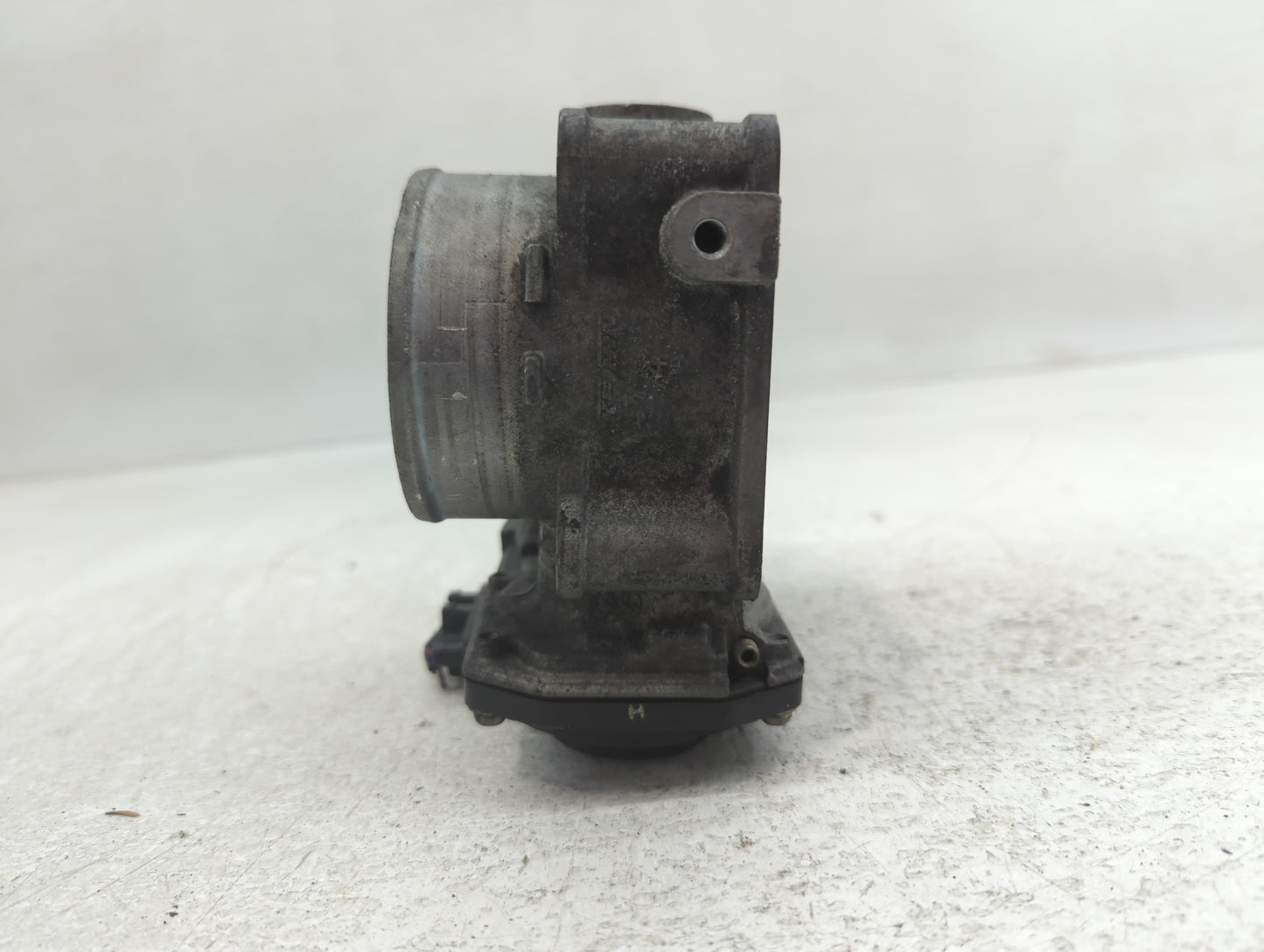 2013-2019 Volkswagen Golf Throttle Body Fits OEM Used Auto Parts - Oemusedautoparts1.com
