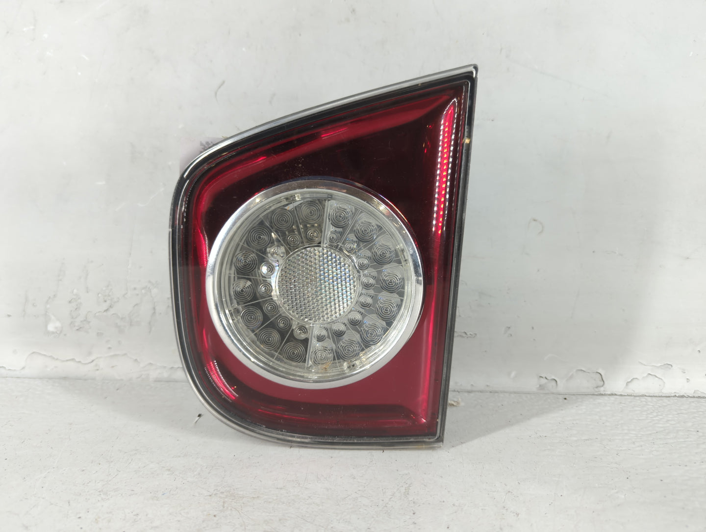 2010-2011 Volkswagen Golf Tail Light Assembly Passenger Right OEM P/N:212034 1 Fits Fits 2010 2011 OEM Used Auto Parts - Oem