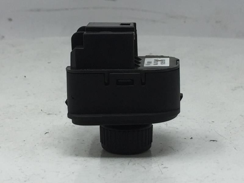 2008 Volkswagen Golf Master Power Window Switch Replacement Driver Side Left Fits OEM Used Auto Parts - Oemusedautoparts1.co