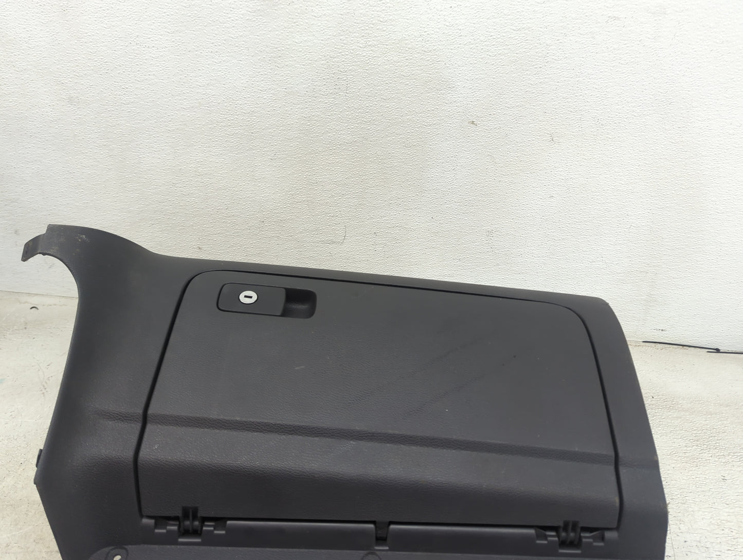 2008 Volkswagen Golf Gti Passenger Glove Box Door Storage Compartment - Oemusedautoparts1.com