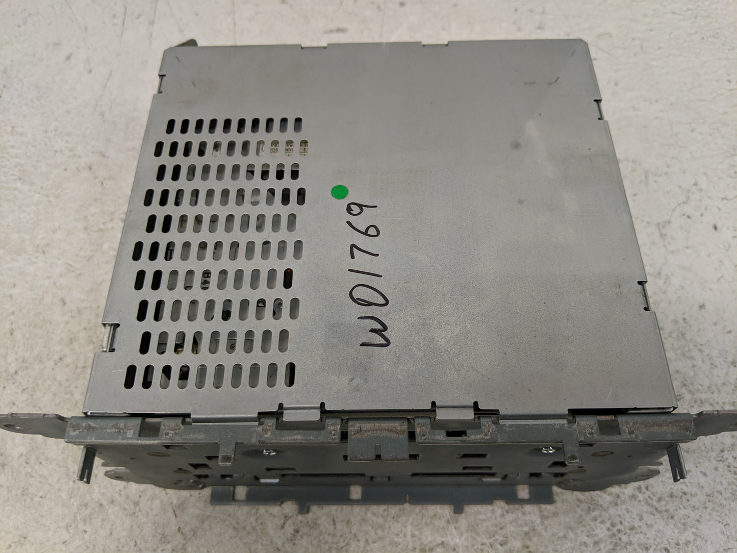 2006-2009 Volkswagen Jetta Radio AM FM Cd Player Receiver Replacement P/N:1K0 035 180 Fits Fits 2006 2007 2008 2009 OEM Used