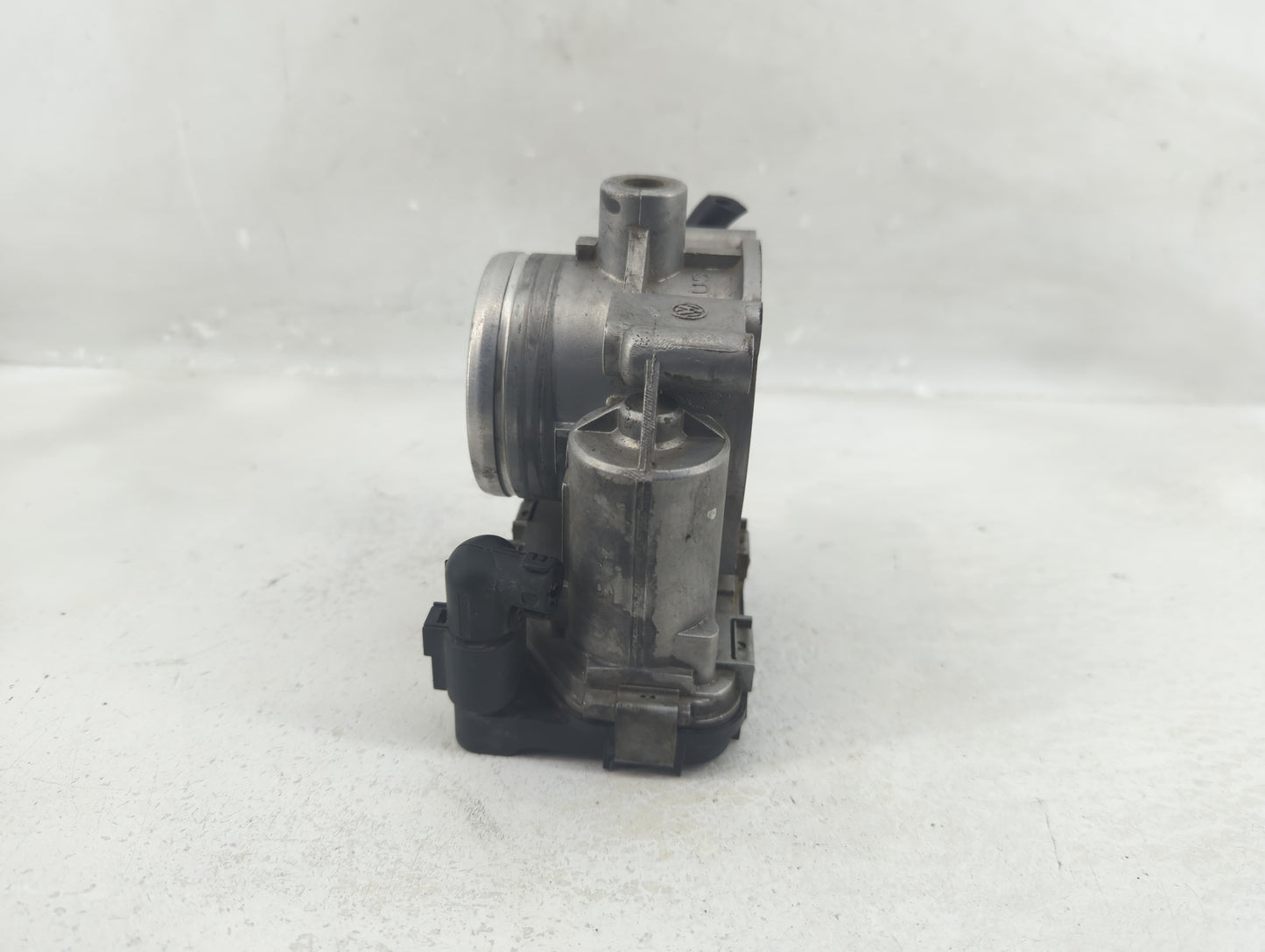 2006-2014 Volkswagen Jetta Throttle Body Fits Fits 2006 2007 2008 2009 2010 2011 2012 2013 2014 OEM Used Auto Parts - Oemuse