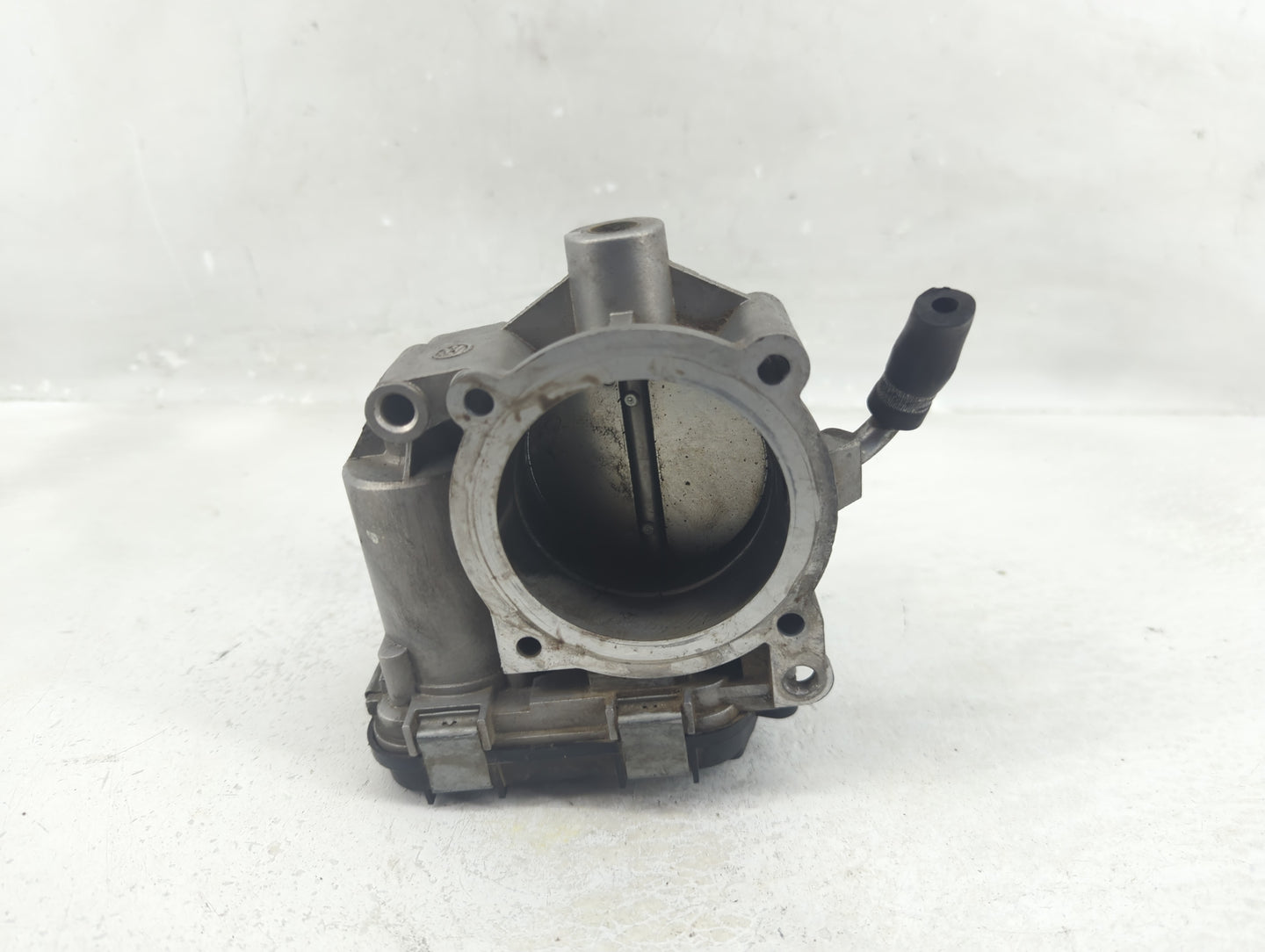 2006-2014 Volkswagen Jetta Throttle Body Fits Fits 2006 2007 2008 2009 2010 2011 2012 2013 2014 OEM Used Auto Parts - Oemuse