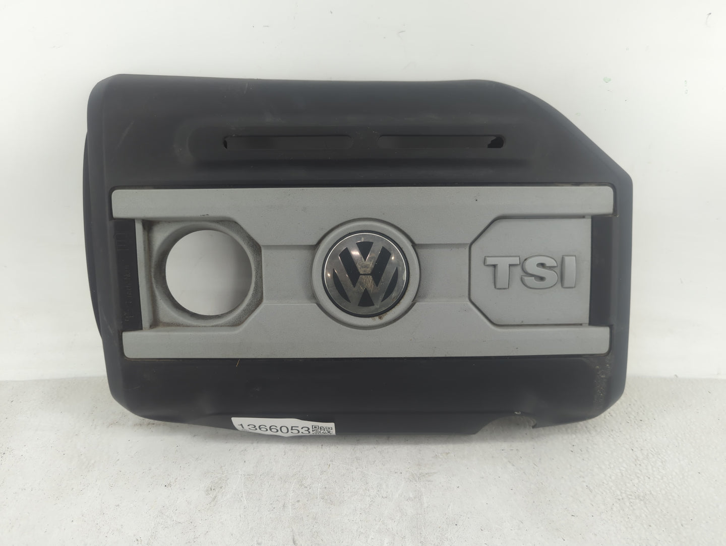 2008 Volkswagen Jetta Engine Cover - Oemusedautoparts1.com