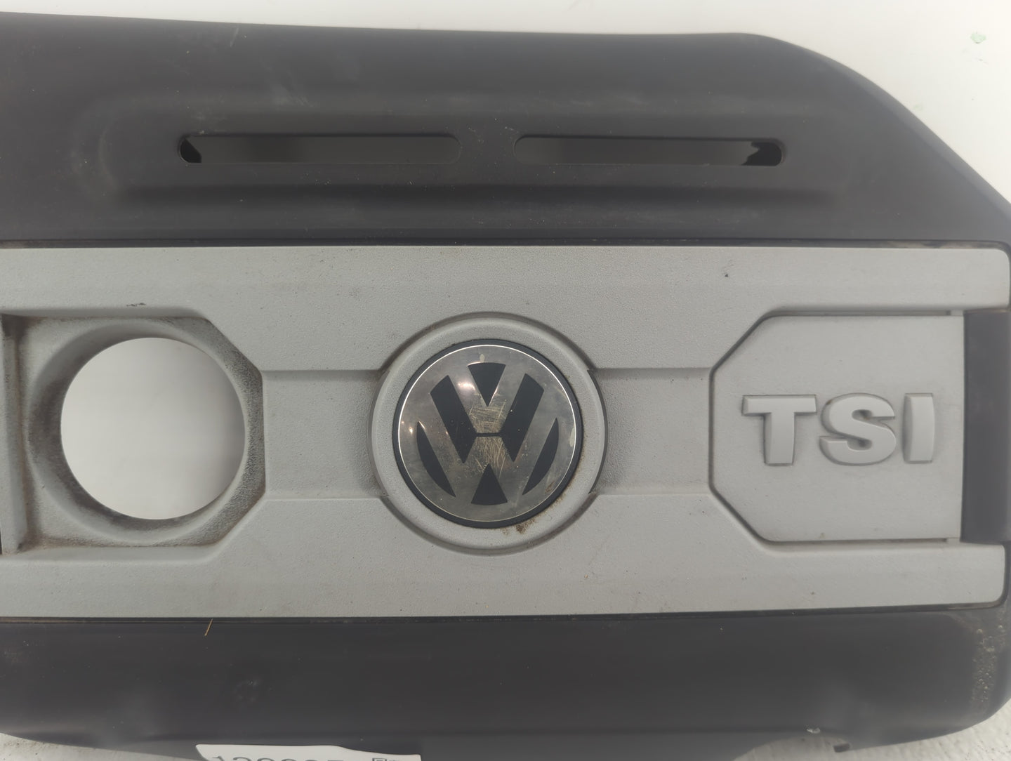 2008 Volkswagen Jetta Engine Cover - Oemusedautoparts1.com