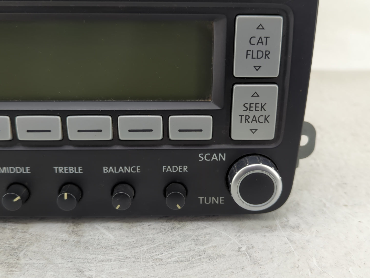 2006-2009 Volkswagen Jetta Radio AM FM Cd Player Receiver Replacement P/N:28119146 Fits Fits 2006 2007 2008 2009 OEM Used Au