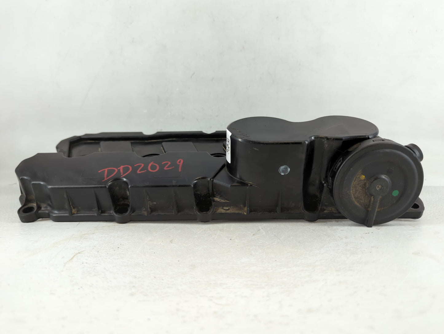 2008 Volkswagen Jetta Driver Left Cylinder Head Valve Cover P/N:07K 103 475 Fits OEM Used Auto Parts - Oemusedautoparts1.com