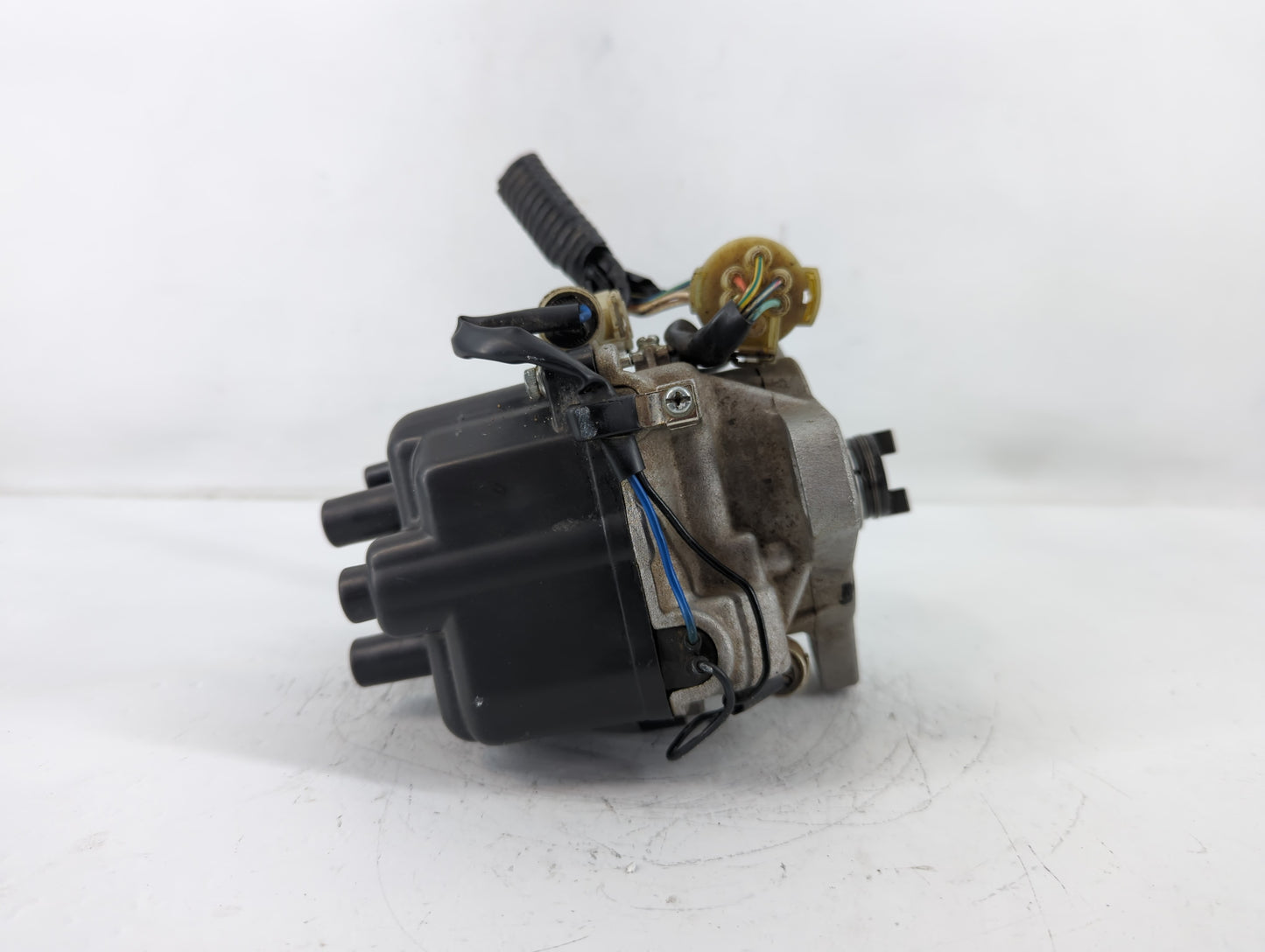 2008 Volkswagen Jetta Engine Ignition Distributor OEM Fits OEM Used Auto Parts - Oemusedautoparts1.com