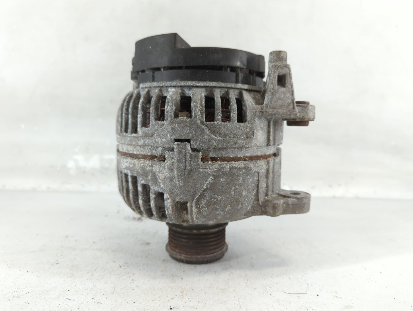 2008-2016 Volkswagen Jetta Alternator Replacement Generator Charging Assembly Engine OEM P/N:N516430 Fits OEM Used Auto Part