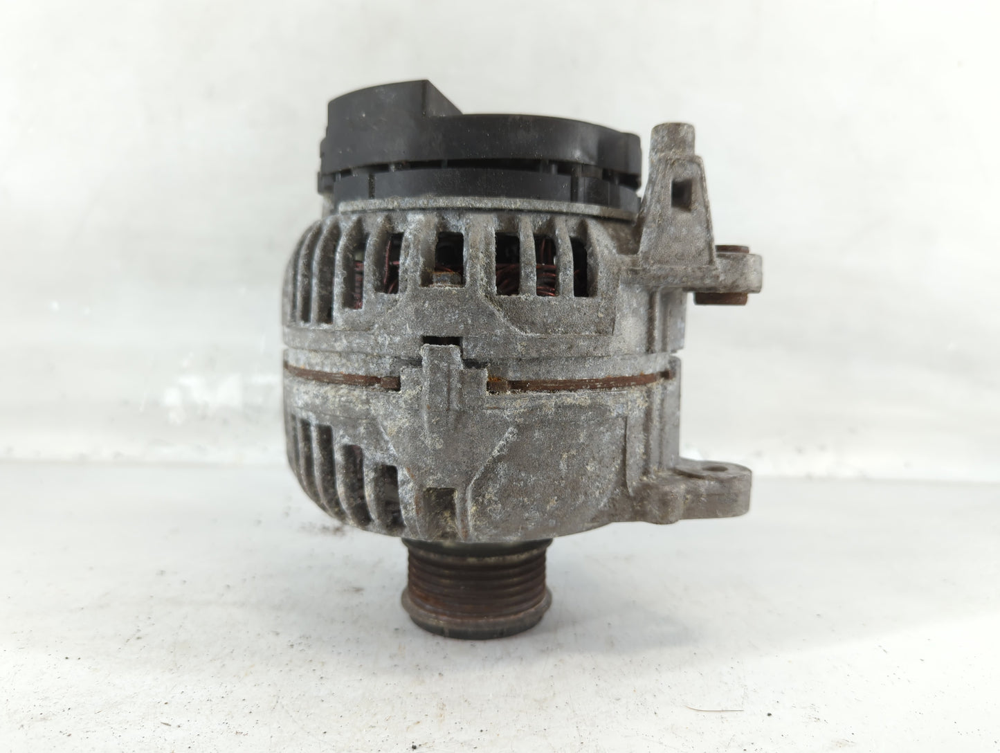 2008-2016 Volkswagen Jetta Alternator Replacement Generator Charging Assembly Engine OEM P/N:N516430 Fits OEM Used Auto Part