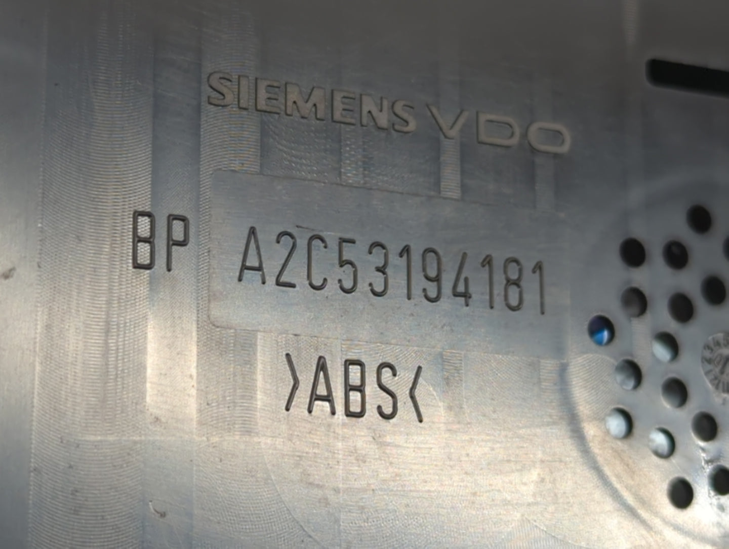 2008 Volkswagen Passat Instrument Cluster Speedometer Gauges P/N:A2C53194181 Fits OEM Used Auto Parts - Oemusedautoparts1.co