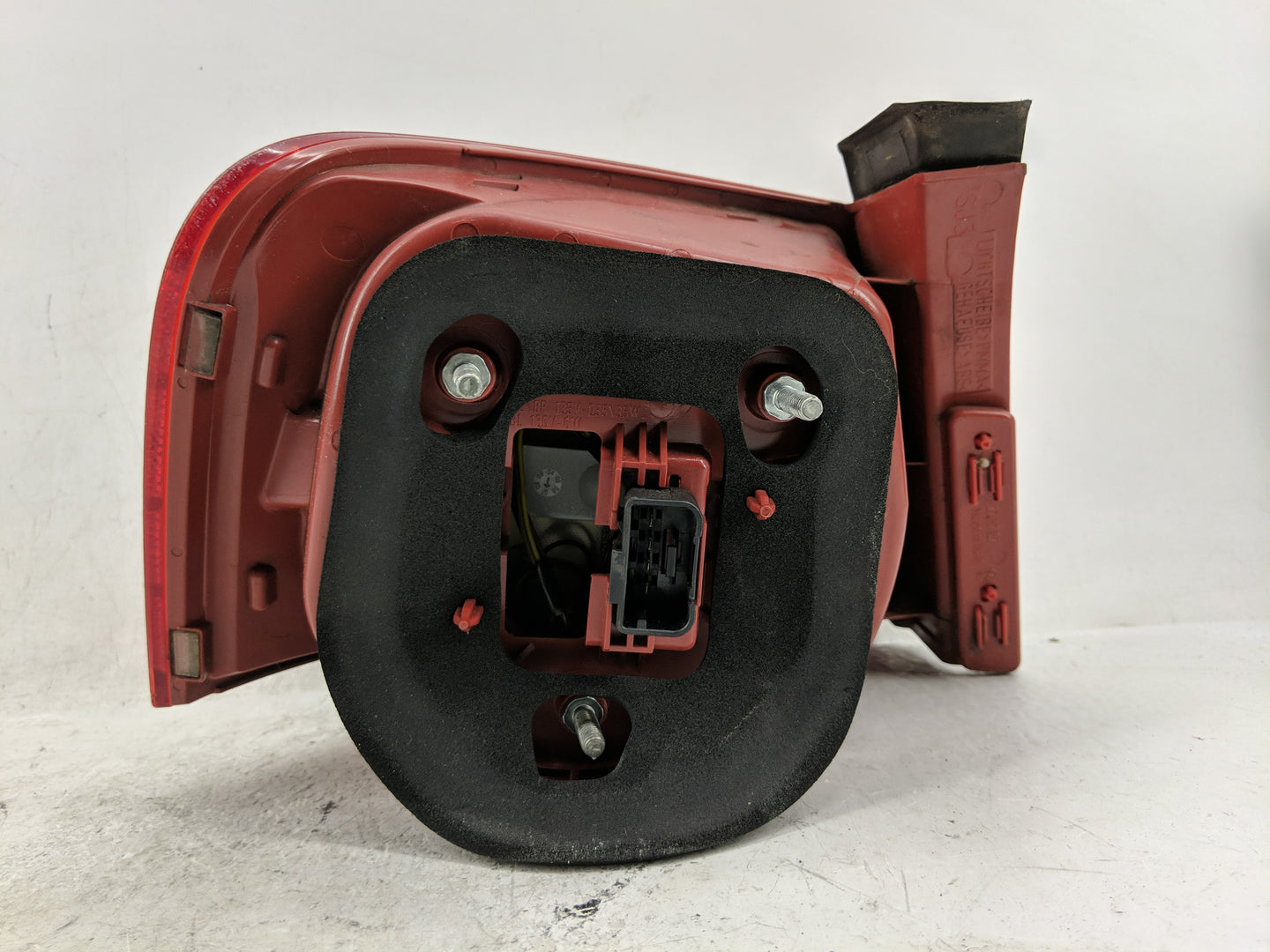 2008-2010 Volkswagen Passat Tail Light Assembly Passenger Right OEM Fits Fits 2008 2009 2010 OEM Used Auto Parts - Oemusedau
