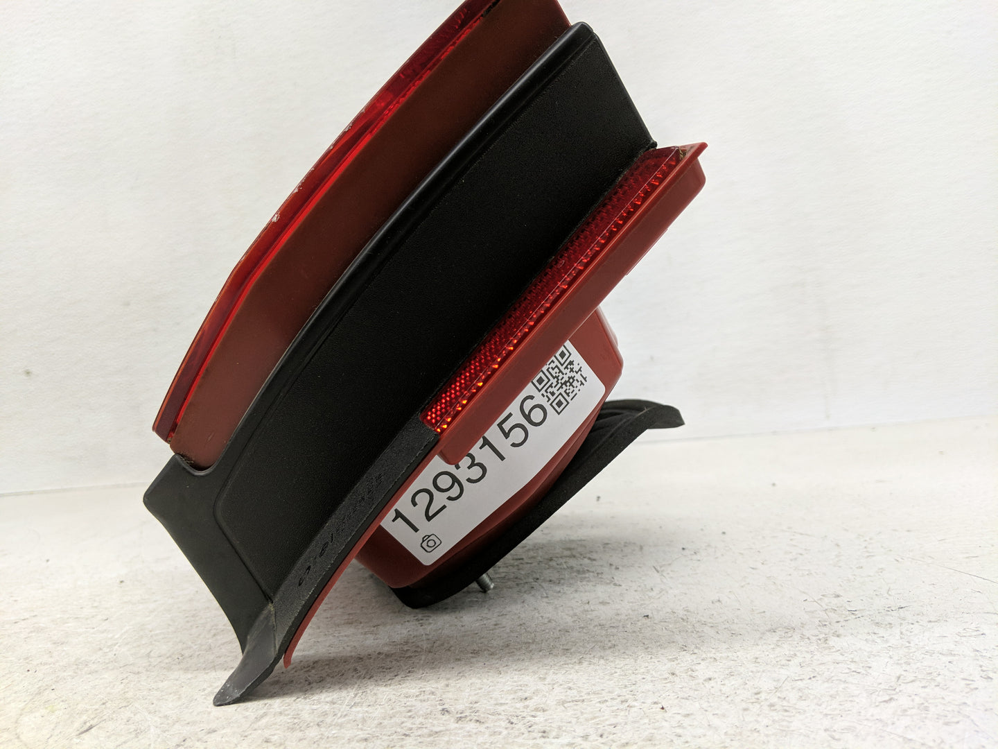 2006-2008 Volkswagen Passat Tail Light Assembly Passenger Right OEM Fits Fits 2006 2007 2008 OEM Used Auto Parts - Oemusedau