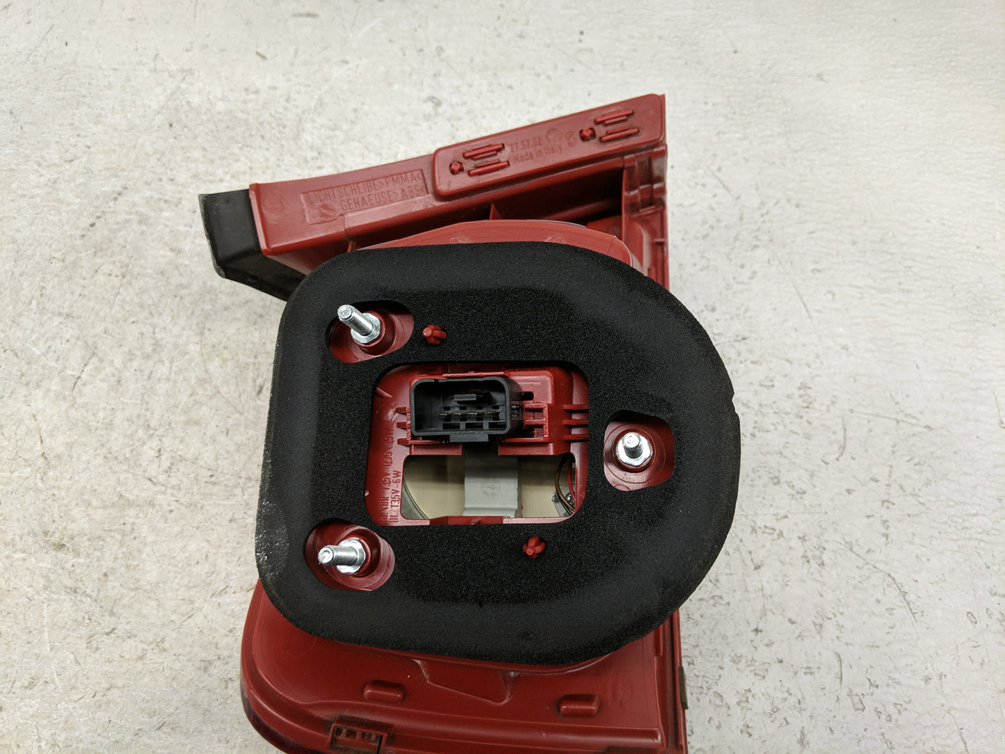 2006-2008 Volkswagen Passat Tail Light Assembly Passenger Right OEM Fits Fits 2006 2007 2008 OEM Used Auto Parts - Oemusedau