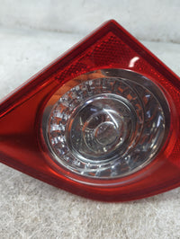 2006 Volkswagen Passat Passenger Right Side Deck Lid Mounted Tail Light 1513267 - Oemusedautoparts1.com