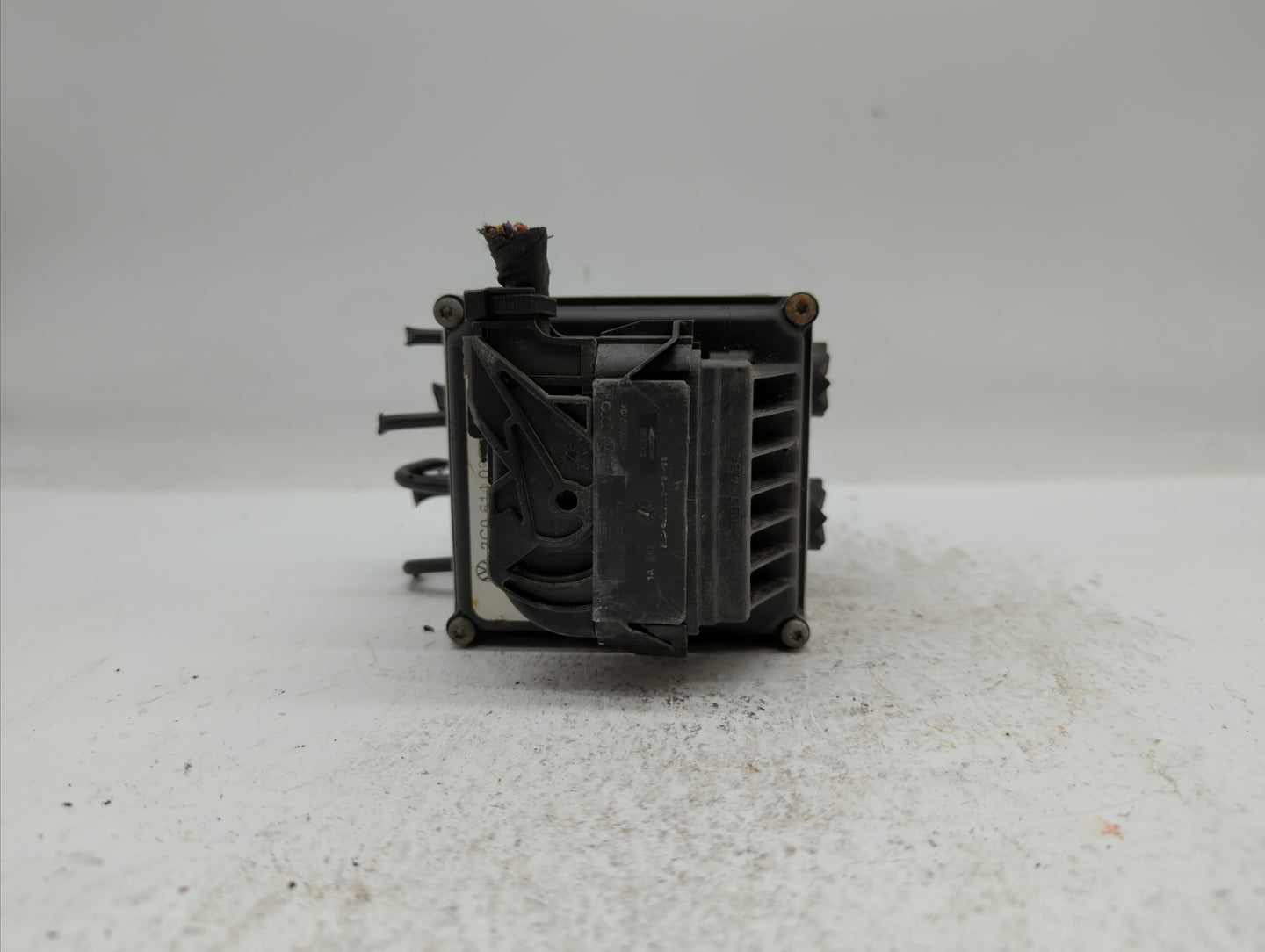 2008 Volkswagen Passat ABS Pump Control Module Replacement P/N:16332402 3C0.614.109.D, 3C0614109D, 3C0 614 109 D Fits OEM Us