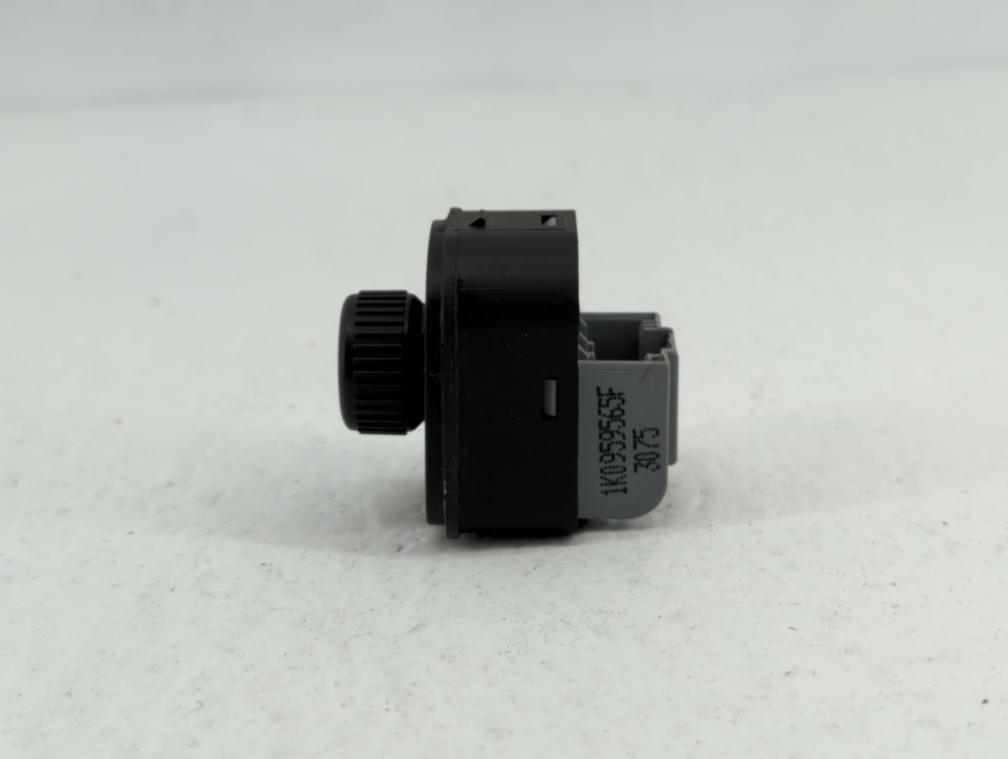 2008 Volkswagen Passat Master Power Window Switch Replacement Driver Side Left P/N:1K0959565F Fits OEM Used Auto Parts - Oem