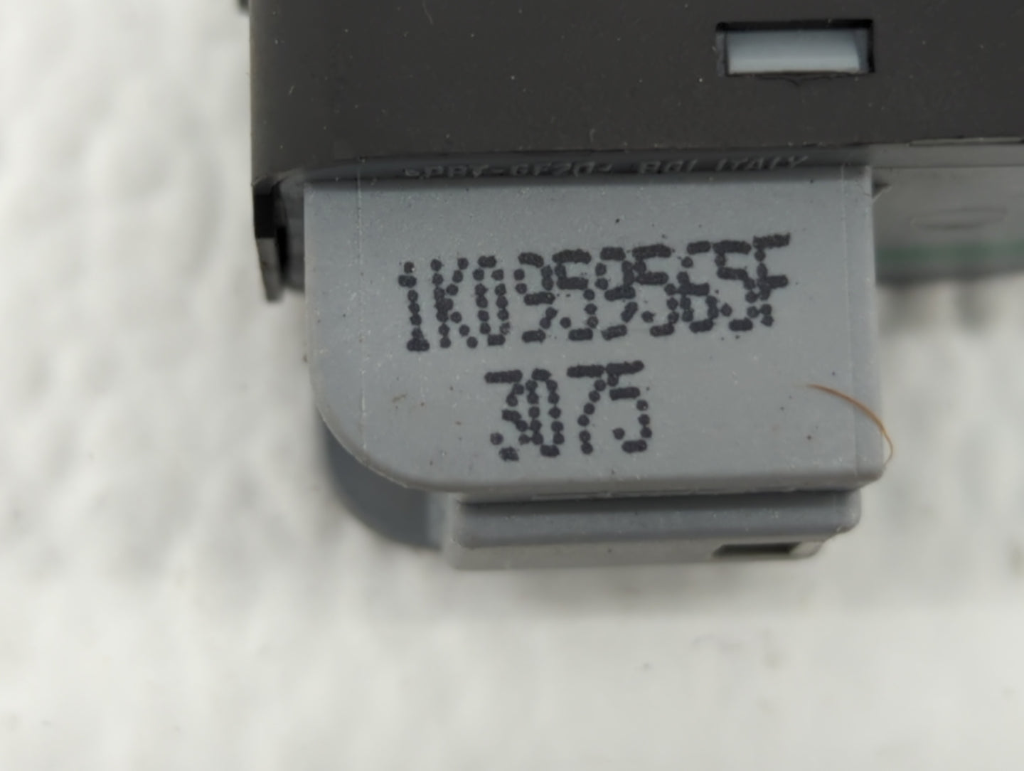 2008 Volkswagen Passat Master Power Window Switch Replacement Driver Side Left P/N:1K0959565F Fits OEM Used Auto Parts - Oem