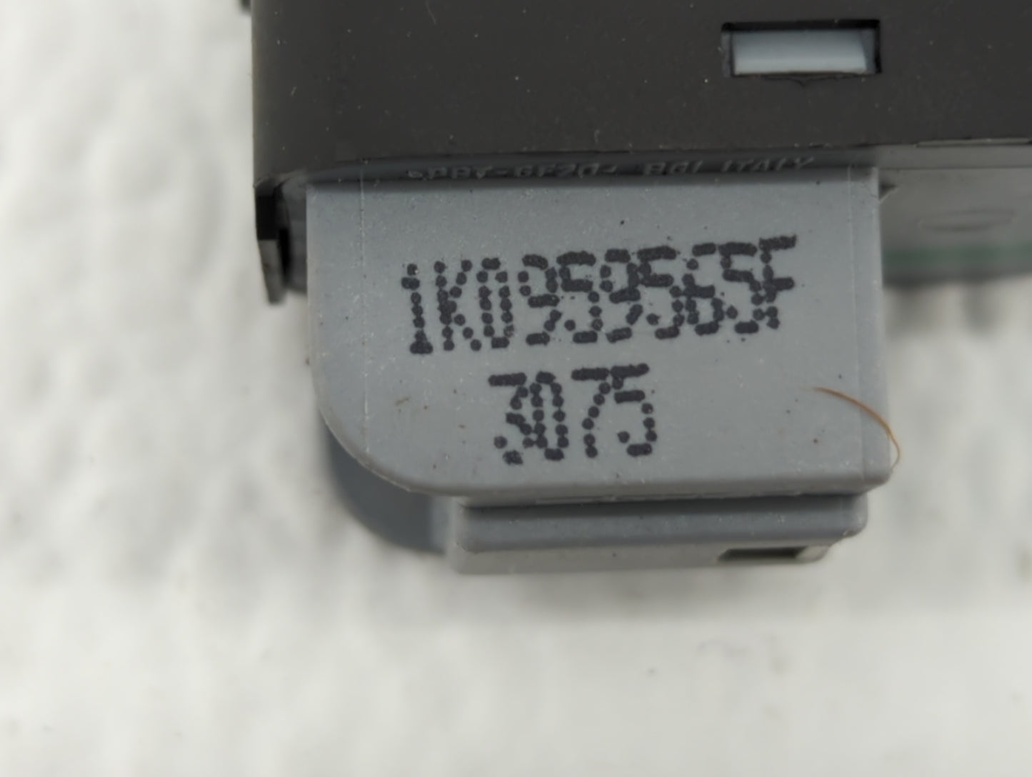 2008 Volkswagen Passat Master Power Window Switch Replacement Driver Side Left P/N:1K0959565F Fits OEM Used Auto Parts - Oem