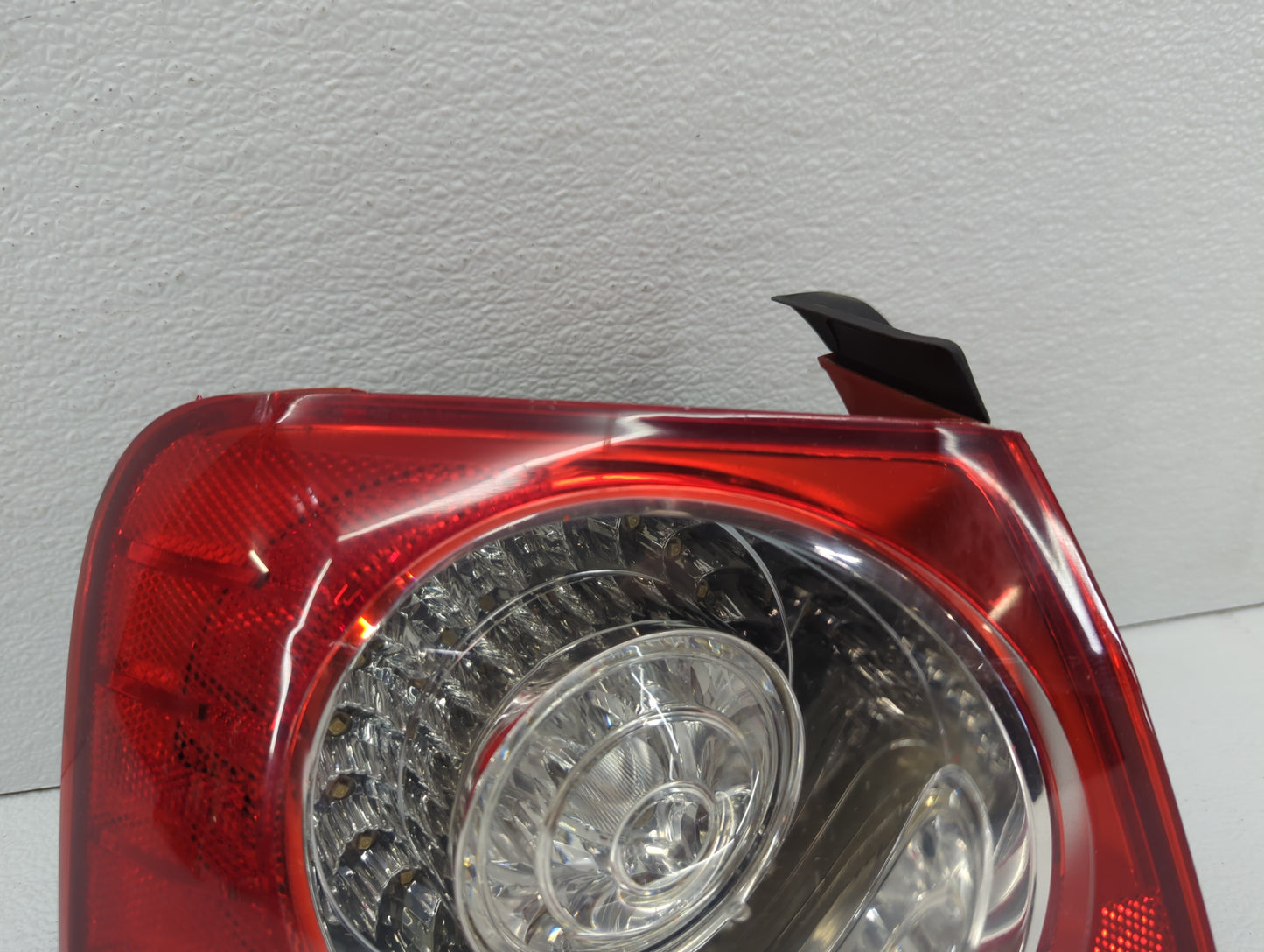 2006-2008 Volkswagen Passat Tail Light Assembly Driver Left OEM P/N:ZSB 3C5.945.095 D ZSB.3C5.945.095J Fits Fits 2006 2007 2