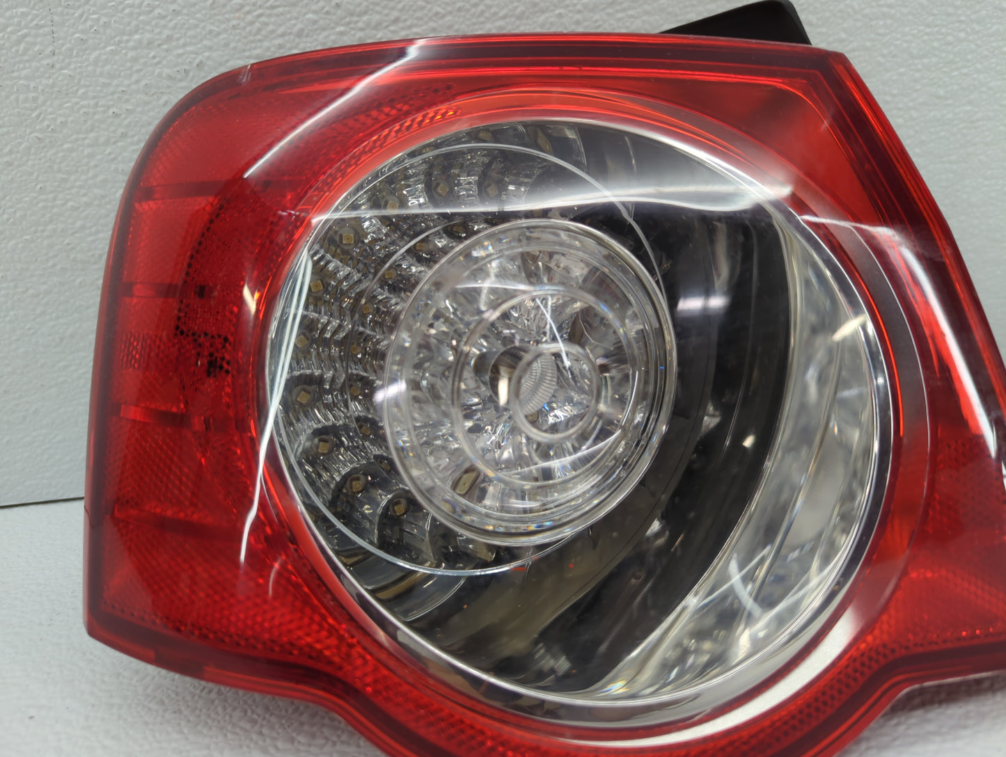 2006-2008 Volkswagen Passat Tail Light Assembly Driver Left OEM P/N:ZSB 3C5.945.095 D ZSB.3C5.945.095J Fits Fits 2006 2007 2