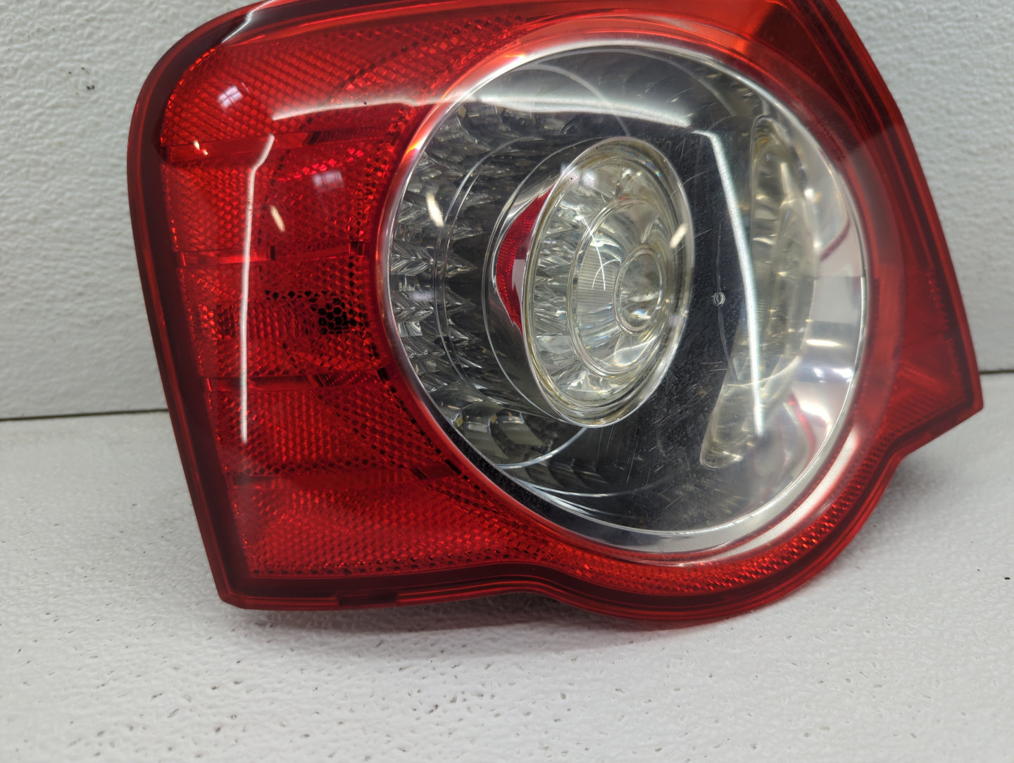 2006-2008 Volkswagen Passat Tail Light Assembly Driver Left OEM P/N:ZSB 3C5.945.095 D ZSB.3C5.945.095J Fits Fits 2006 2007 2