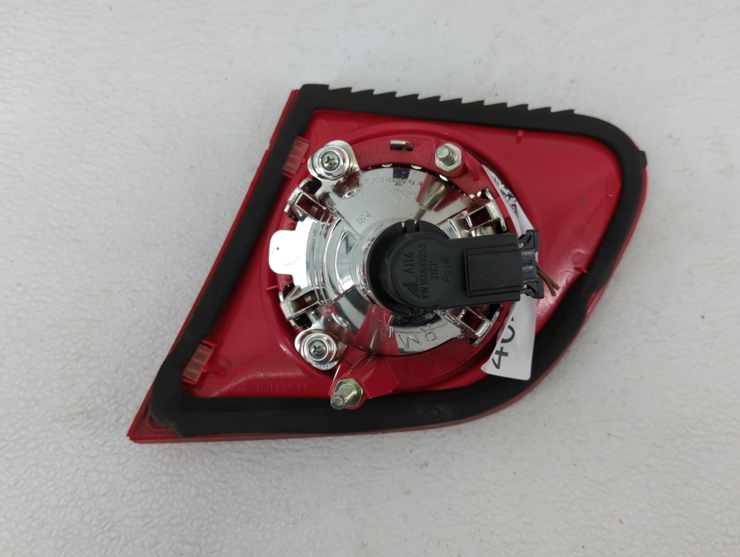 2006-2010 Volkswagen Passat Tail Light Assembly Driver Left OEM P/N:ZSB 3C5 945 093 F ZSB 3C5 945 093 D Fits OEM Used Auto P