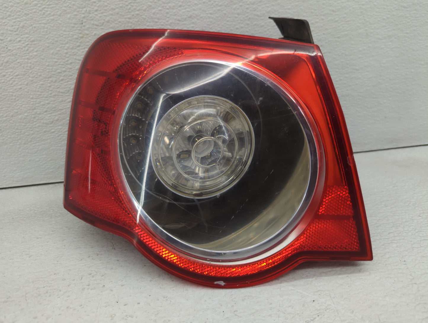 2006-2010 Volkswagen Passat Tail Light Assembly Driver Left OEM P/N:3C9 945 093A 05S Fits Fits 2006 2007 2008 2009 2010 OEM 