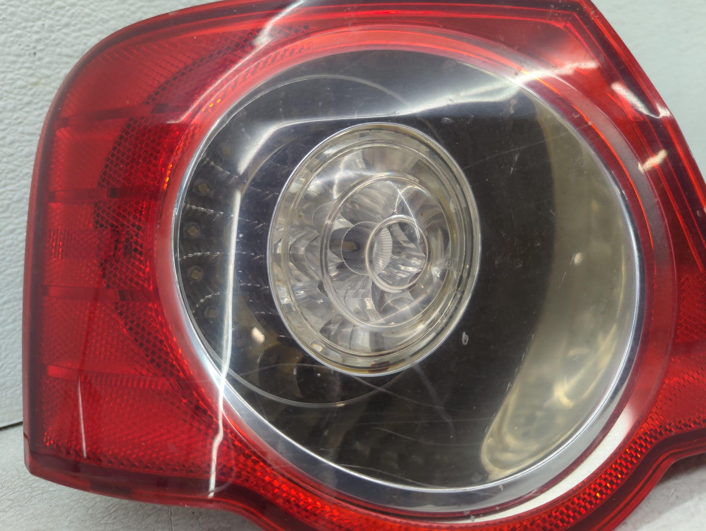 2006-2010 Volkswagen Passat Tail Light Assembly Driver Left OEM P/N:3C9 945 093A 05S Fits Fits 2006 2007 2008 2009 2010 OEM 