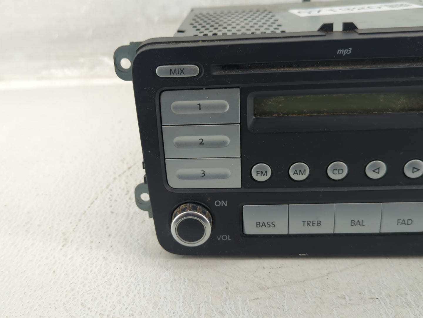 2006-2010 Volkswagen Passat Radio AM FM Cd Player Receiver Replacement P/N:1K0 035 161 C 28088967 Fits OEM Used Auto Parts -