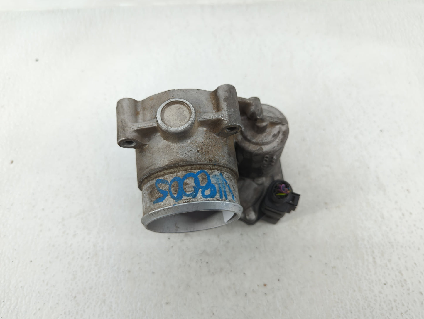 2006-2010 Volkswagen Passat Throttle Body P/N:06F 133 062 G Fits OEM Used Auto Parts - Oemusedautoparts1.com