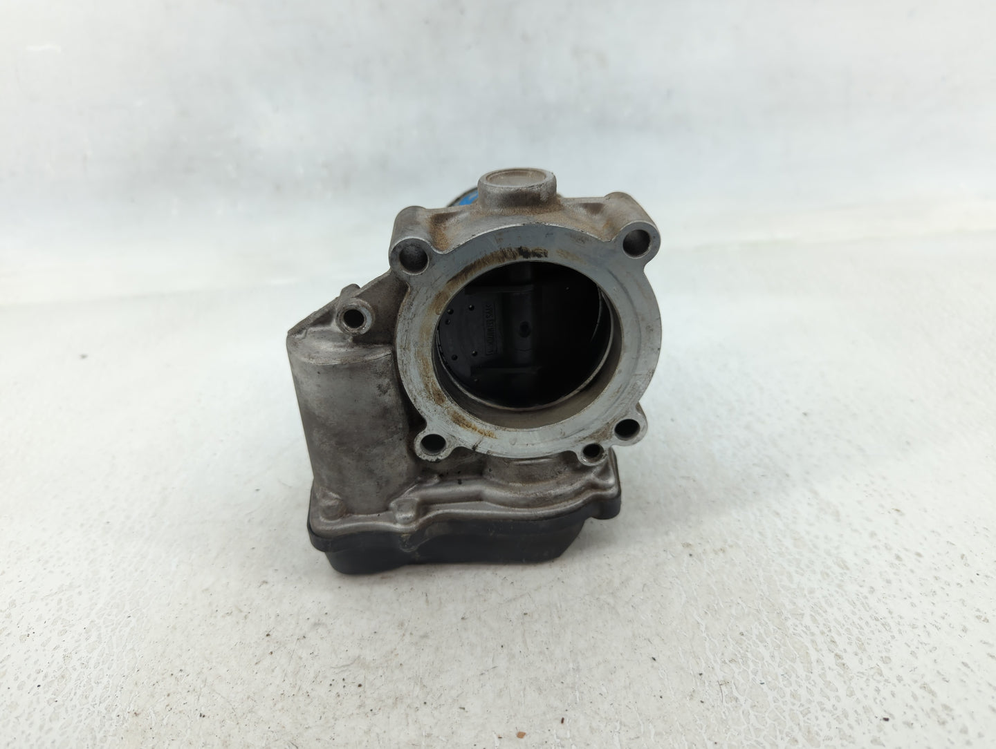 2006-2010 Volkswagen Passat Throttle Body P/N:06F 133 062 G Fits OEM Used Auto Parts - Oemusedautoparts1.com