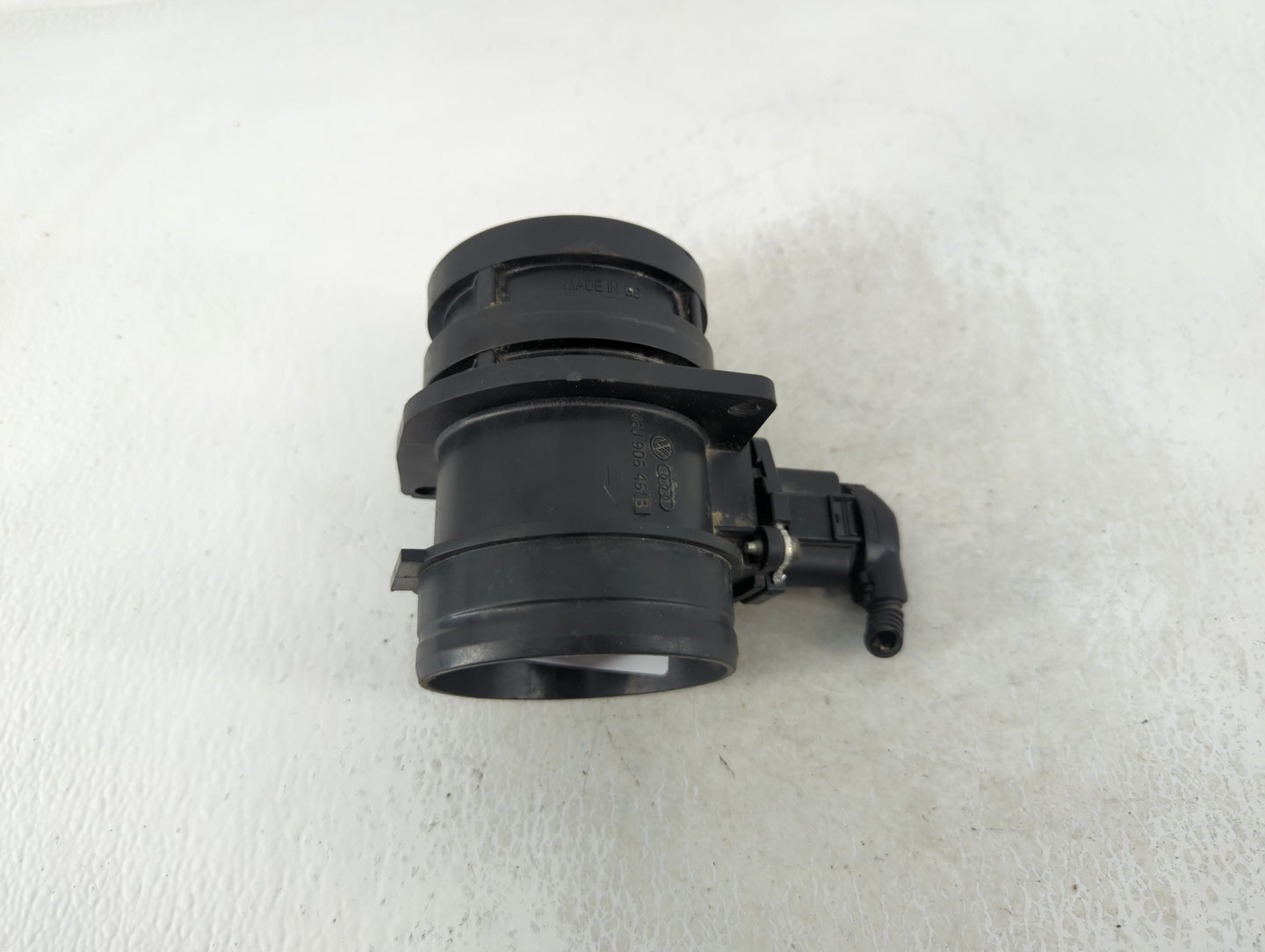 2008-2010 Volkswagen Passat Mass Air Flow Meter Maf - Oemusedautoparts1.com