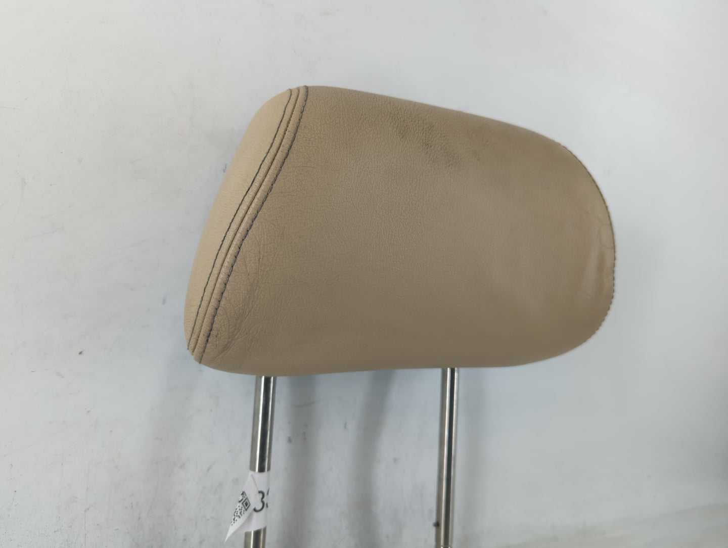 2008 Volkswagen Passat Headrest Head Rest Front Driver Passenger Seat - Oemusedautoparts1.com