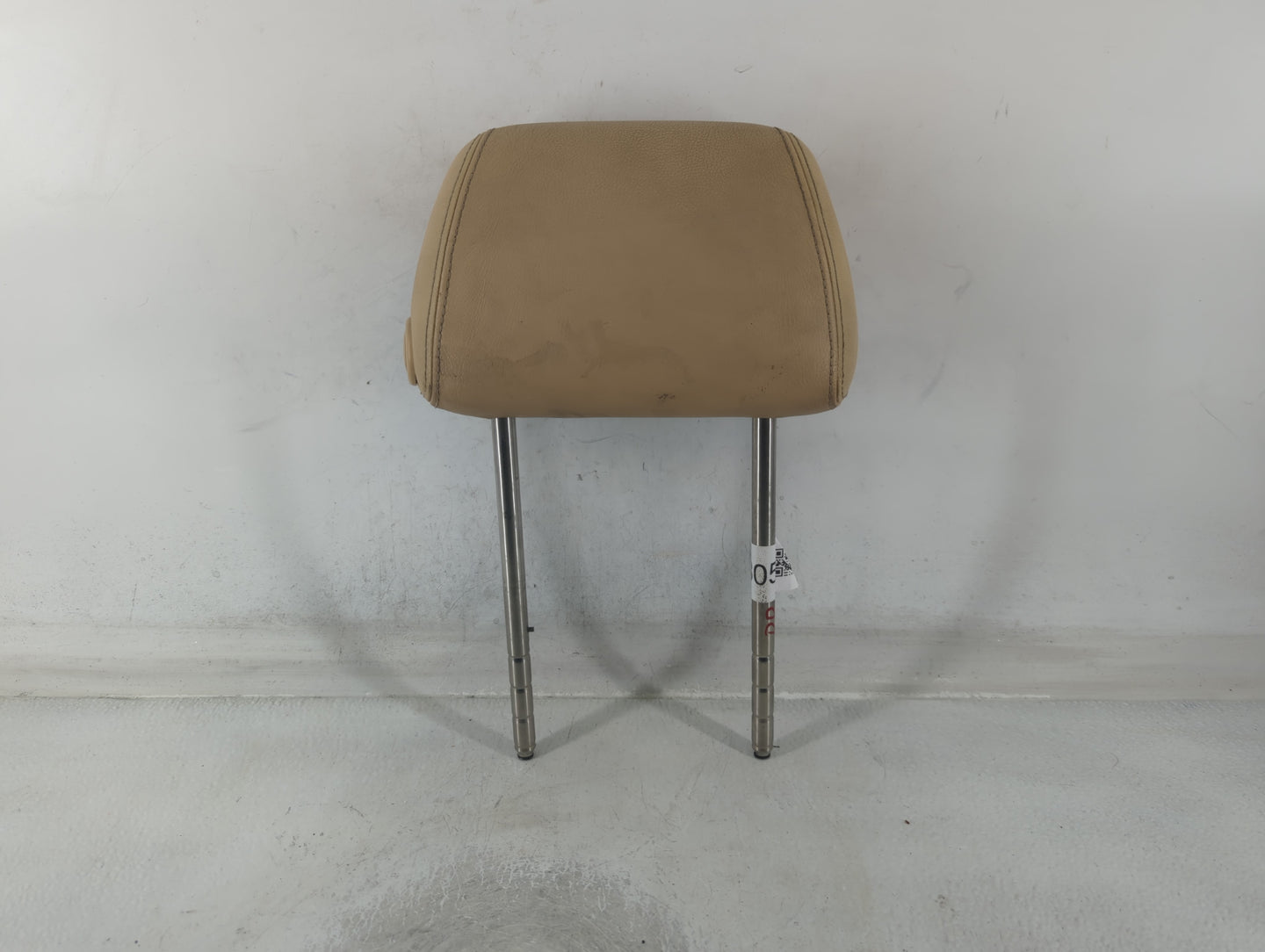 2008 Volkswagen Passat Headrest Head Rest Front Driver Passenger Seat - Oemusedautoparts1.com