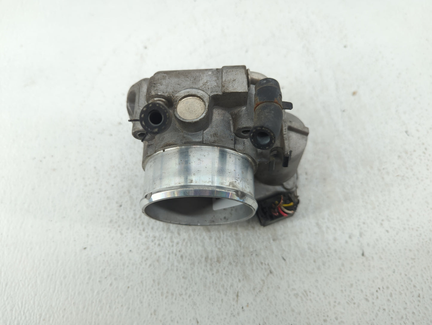 2007-2009 Volkswagen Touareg Throttle Body P/N:35100-2G700 Fits Fits 2005 2006 2007 2008 2009 OEM Used Auto Parts - Oemuseda