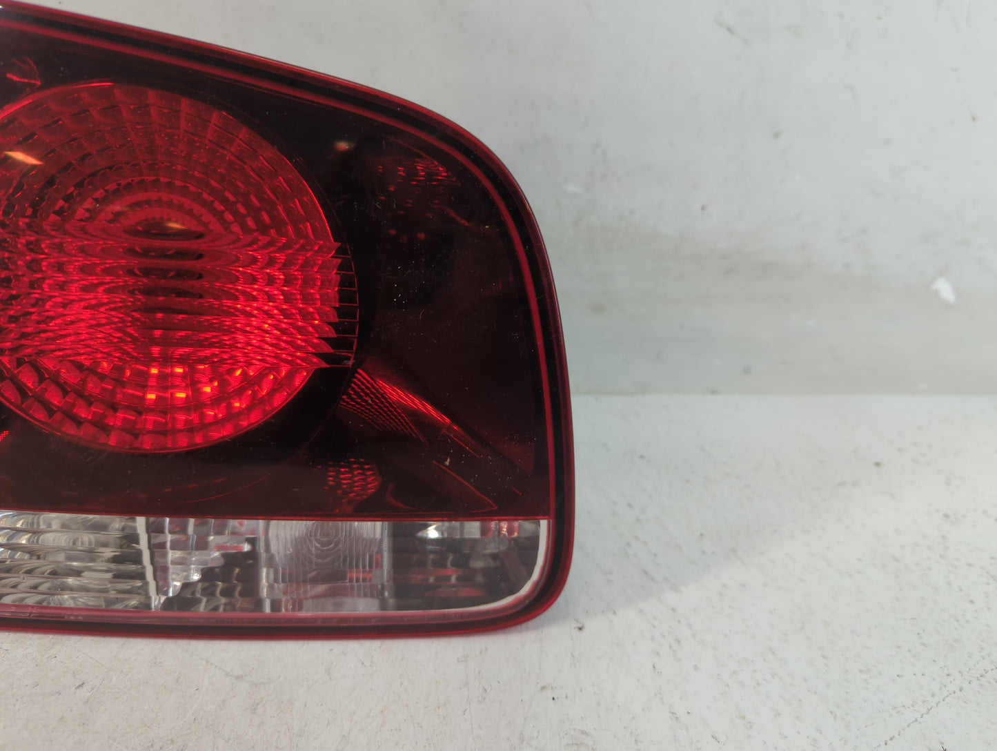 2007-2010 Volkswagen Touareg Tail Light Assembly Driver Left OEM Fits Fits 2007 2008 2009 2010 OEM Used Auto Parts - Oemused