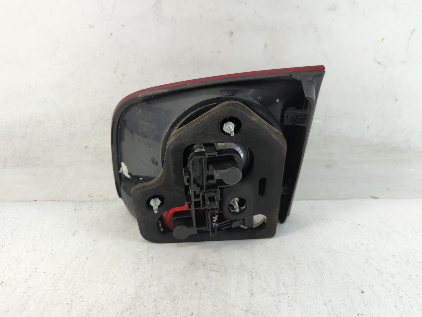 2007-2010 Volkswagen Touareg Tail Light Assembly Driver Left OEM Fits Fits 2007 2008 2009 2010 OEM Used Auto Parts - Oemused