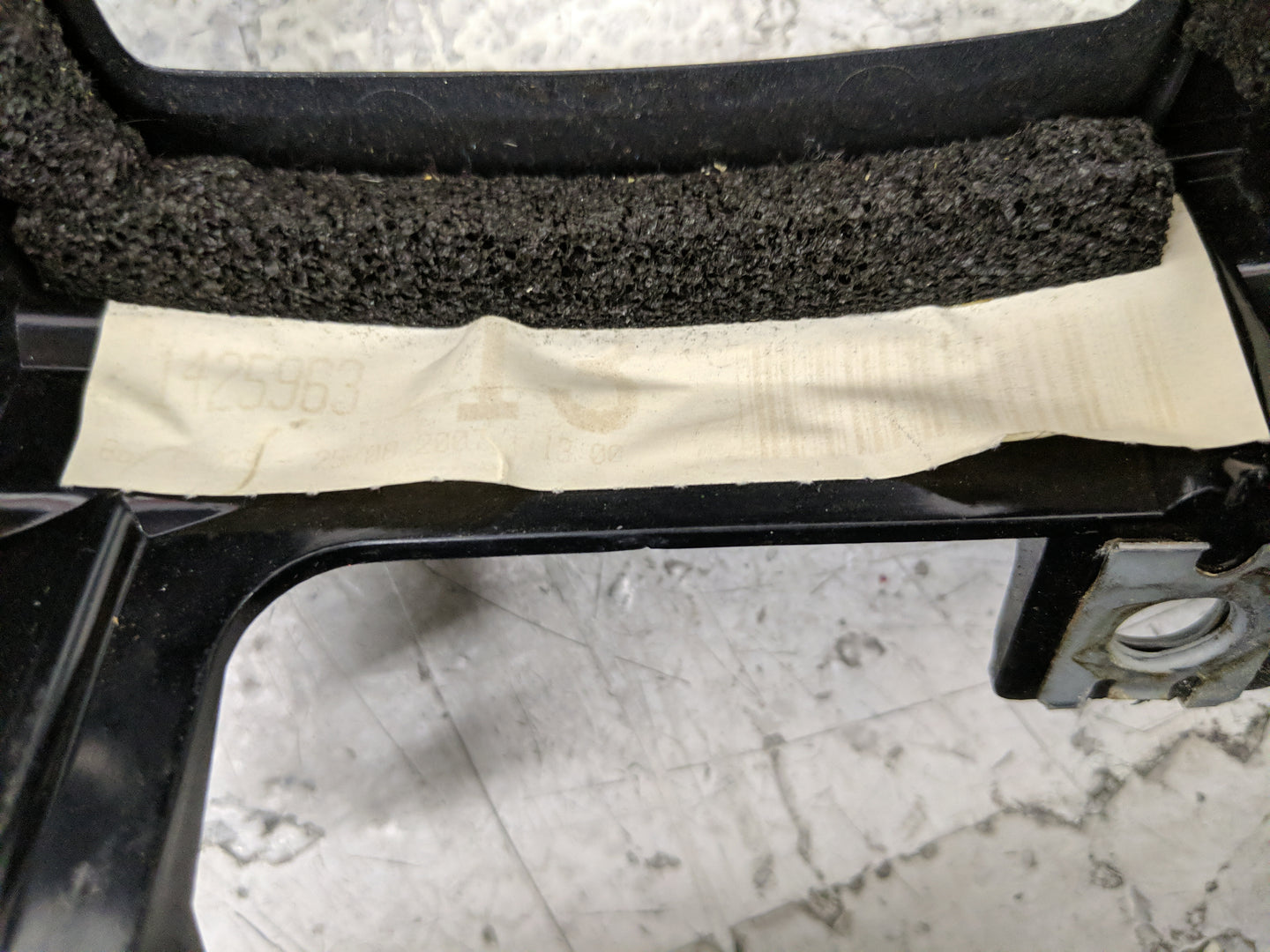 2008-2010 Volvo C30 Radio Control Panel - Oemusedautoparts1.com