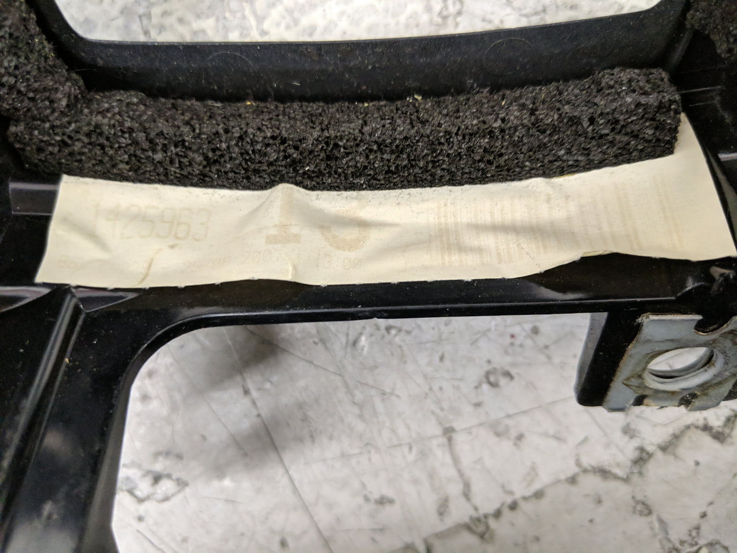2008-2010 Volvo C30 Radio Control Panel - Oemusedautoparts1.com