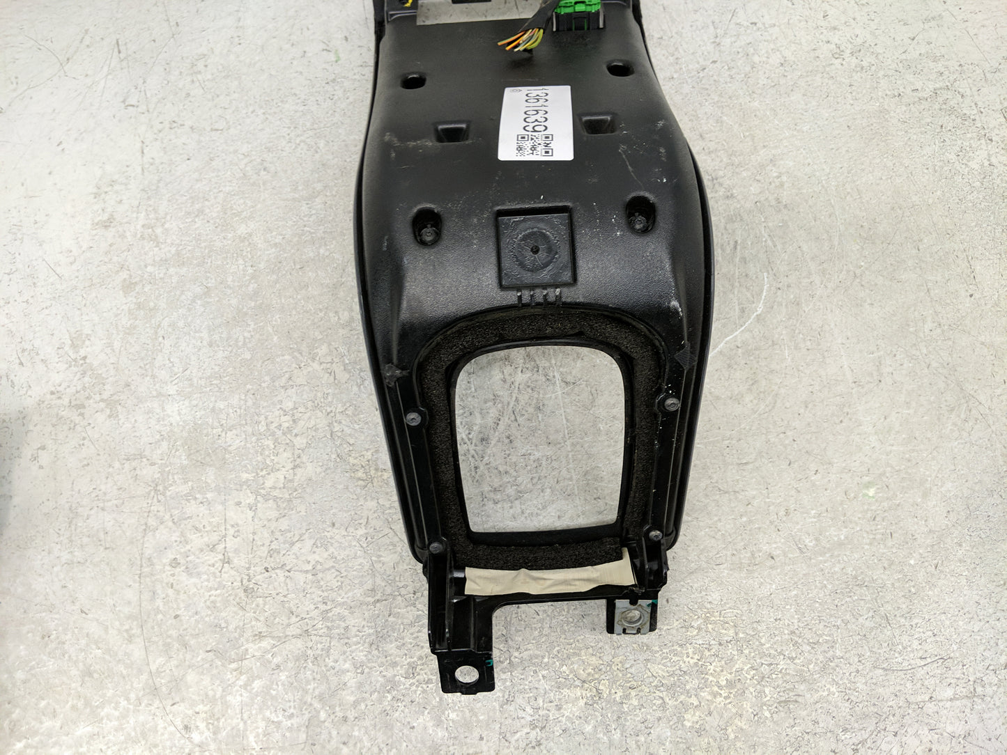 2008-2010 Volvo C30 Radio Control Panel - Oemusedautoparts1.com