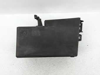 compare product 2008-2010 Volvo C30 Fusebox Fuse Box Panel Relay Module P/N:8688040 Fits Fits 2008 2009 2010 OEM Used Auto Parts