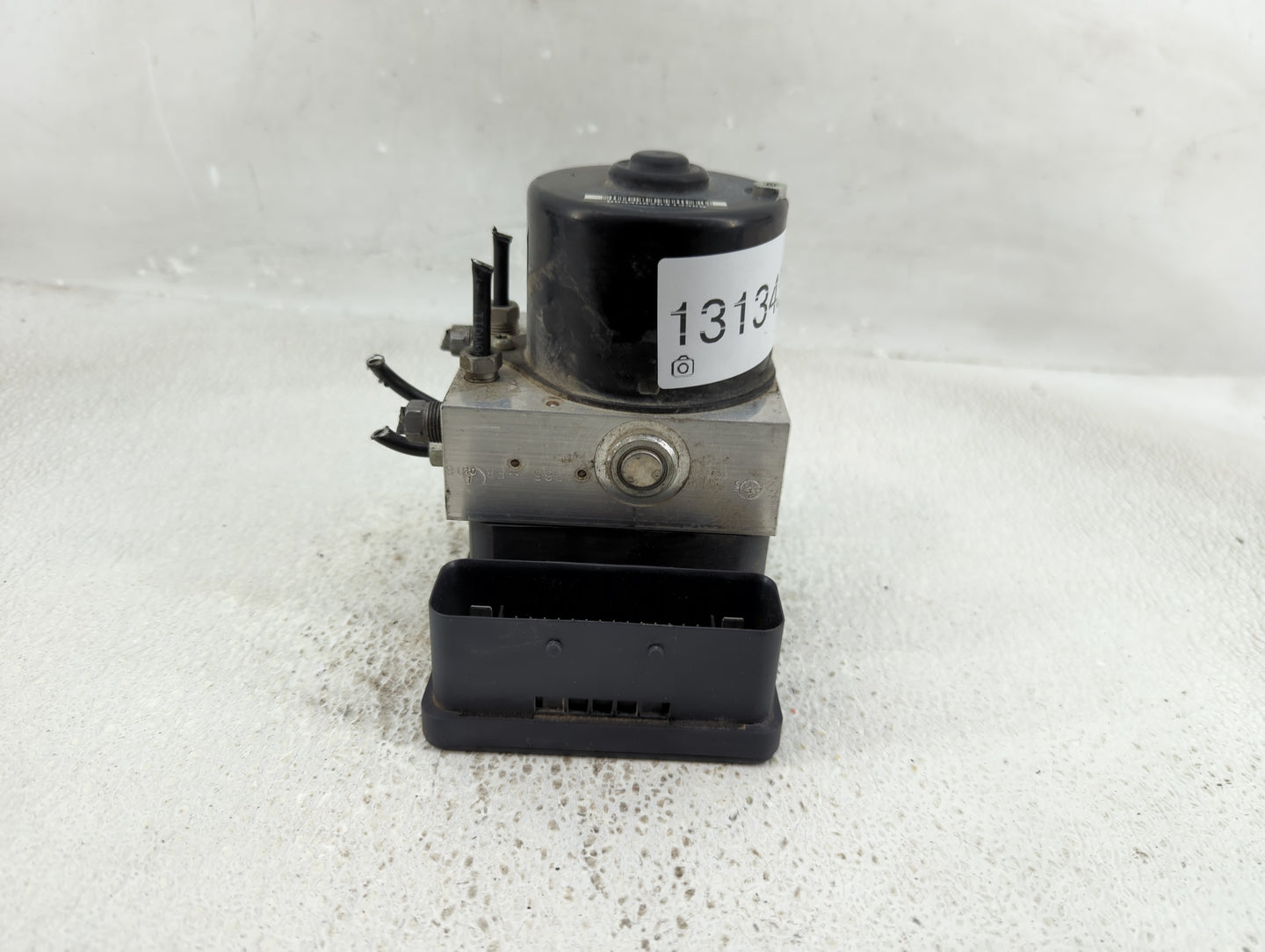 2007-2010 Volvo S40 ABS Pump Control Module Replacement P/N:30794730AA Fits Fits 2007 2008 2009 2010 2011 2012 2013 OEM Used