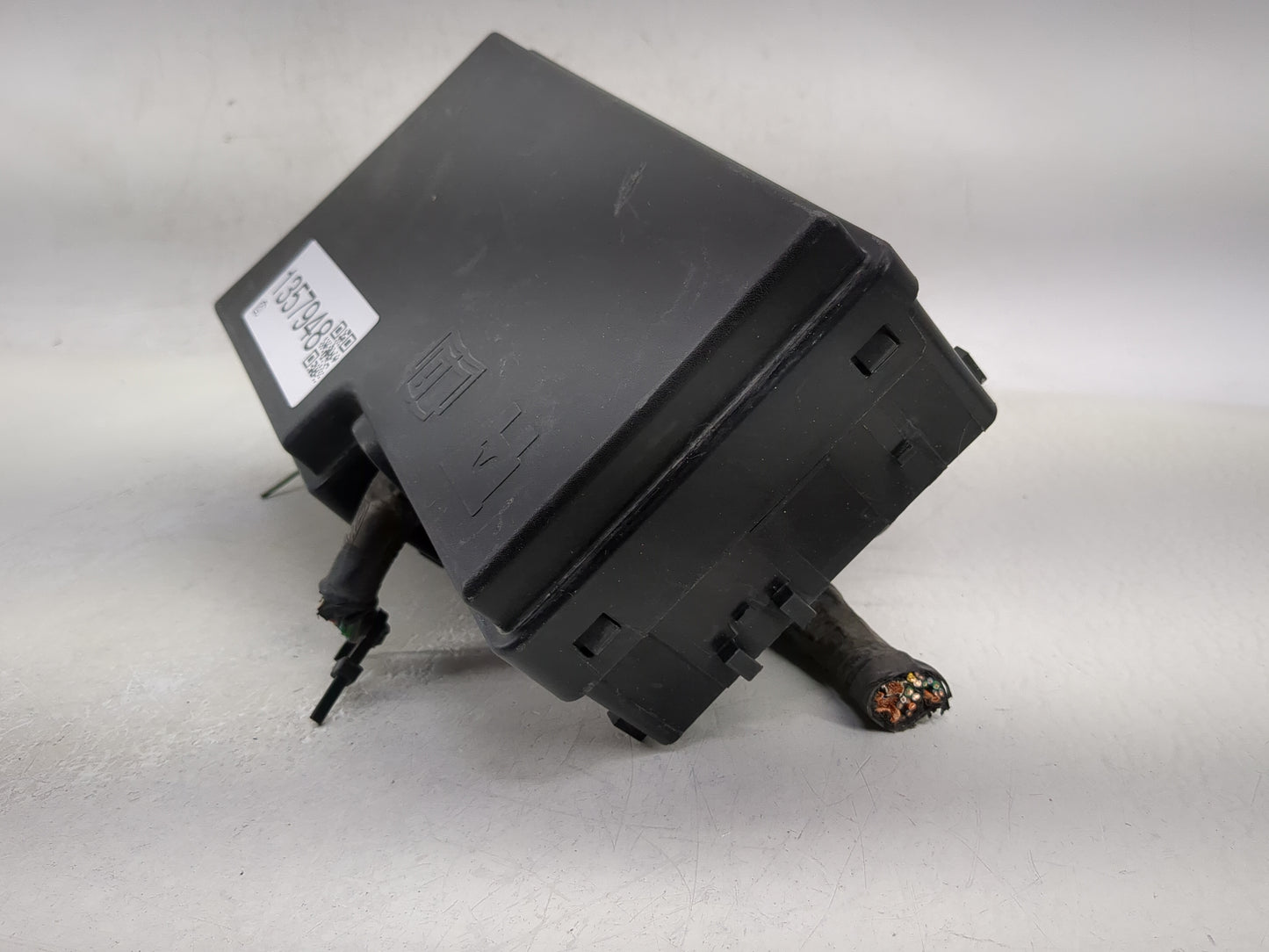 2008-2010 Volvo S40 Fusebox Fuse Box Panel Relay Module P/N:518818000 8688040 Fits Fits 2008 2009 2010 OEM Used Auto Parts -