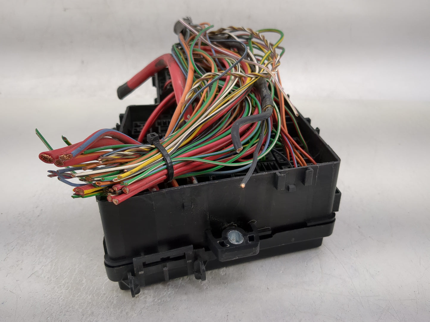 2008-2010 Volvo S40 Fusebox Fuse Box Panel Relay Module P/N:518818000 8688040 Fits Fits 2008 2009 2010 OEM Used Auto Parts -